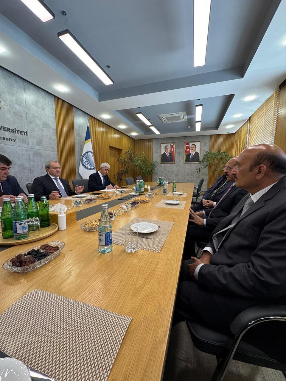 Pakistan Room Photo 8